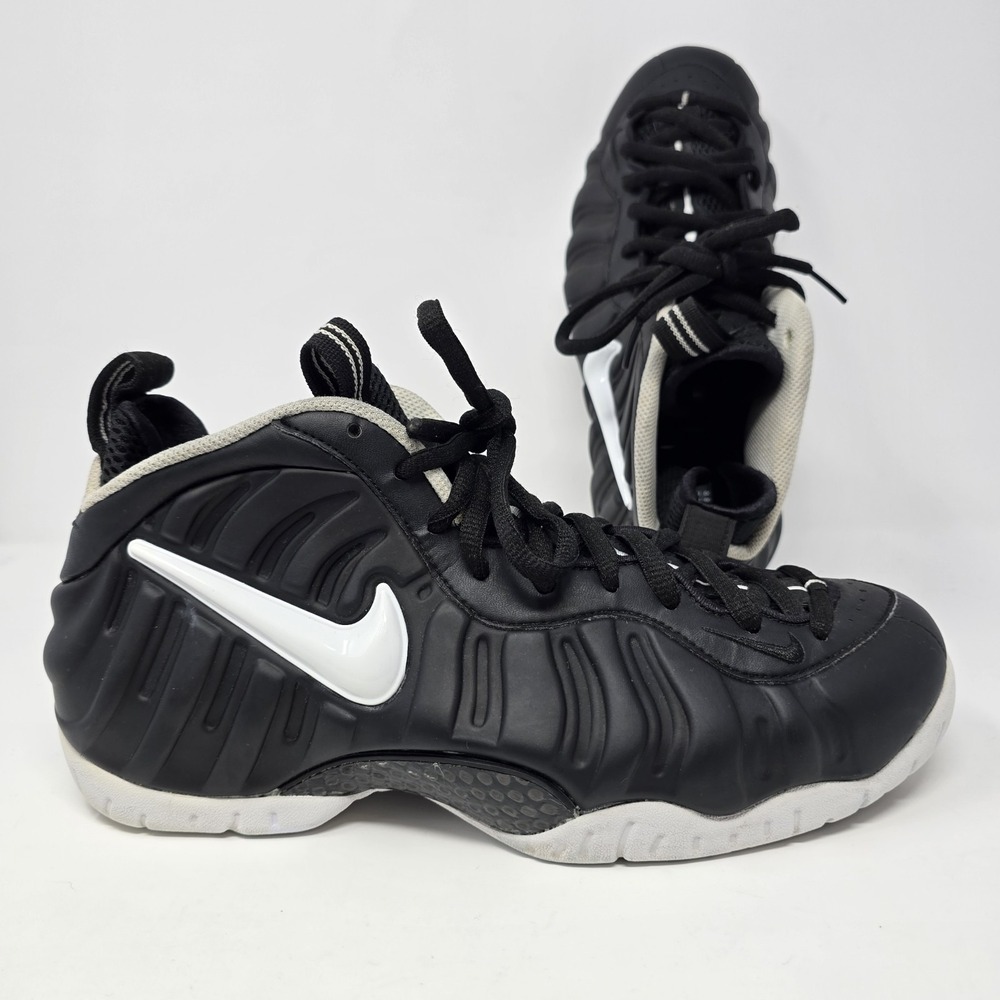 Nike Air Foamposite Pro Dr. Doom Black White Mens 624041-006 Size 9.5